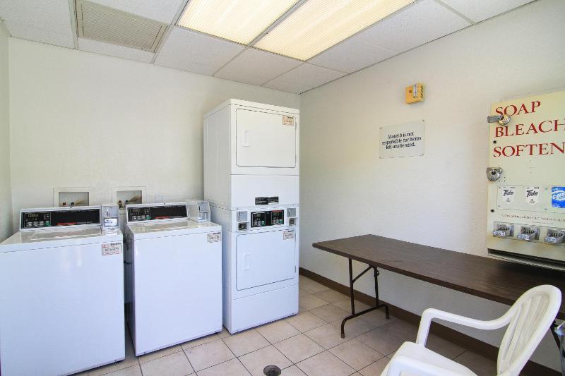 Motel 6 Scottsdale AZ - Old town Scottsdale/Fashion Square - image 22