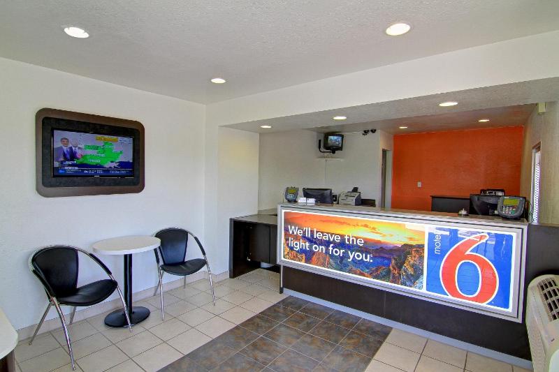 Motel 6 Scottsdale AZ - Old town Scottsdale/Fashion Square - image 30