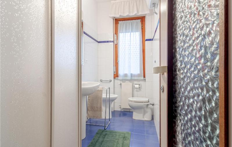 1 Bedroom Lovely Apartment In Rapallo - image 12