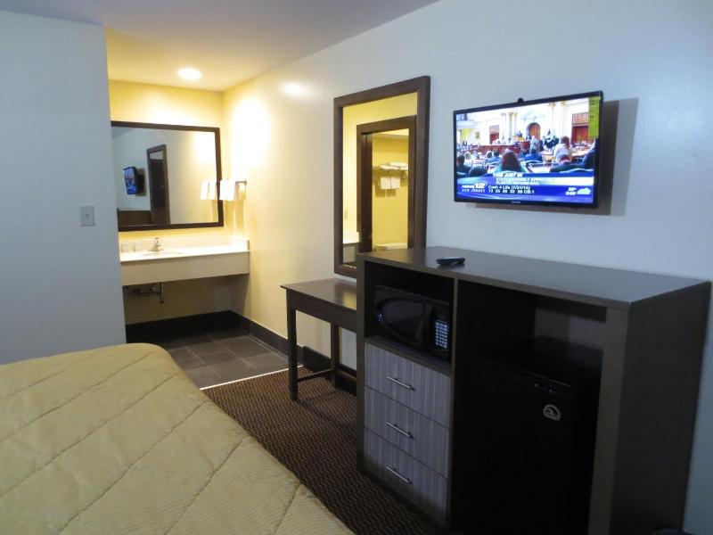 King Room image 4