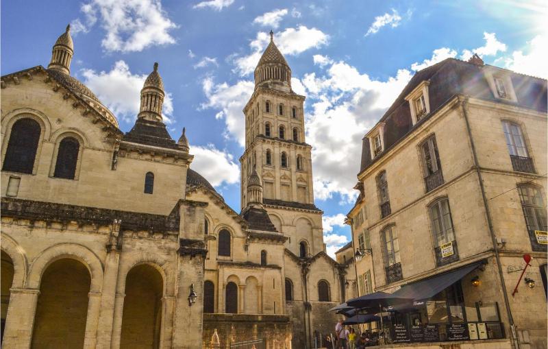 Four-Bedroom Holiday Home image 3