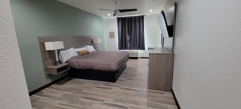 King Suite image 2