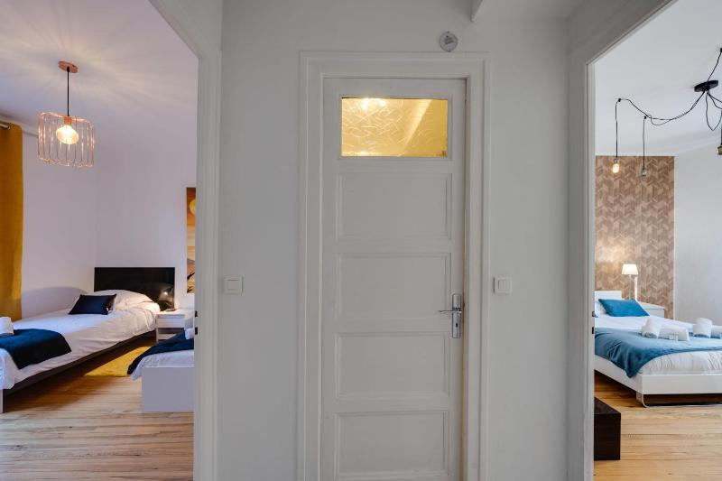 Les Capucins - 3 bedroom apartment near the city - image 15