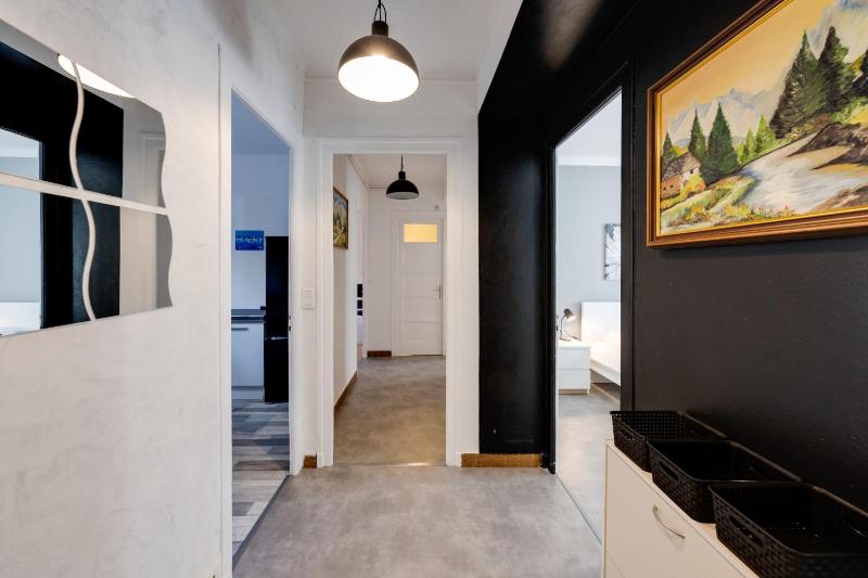 Les Capucins - 3 bedroom apartment near the city - image 7