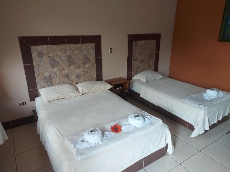 Hotel Torre Fuerte - image 9