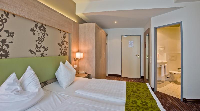 Single Room Rathaus image 2