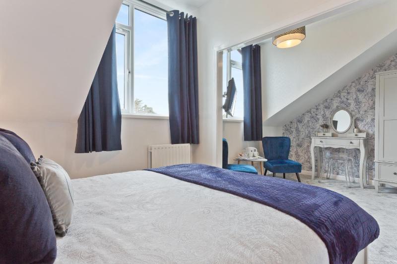 Broadlands Windermere - image 12