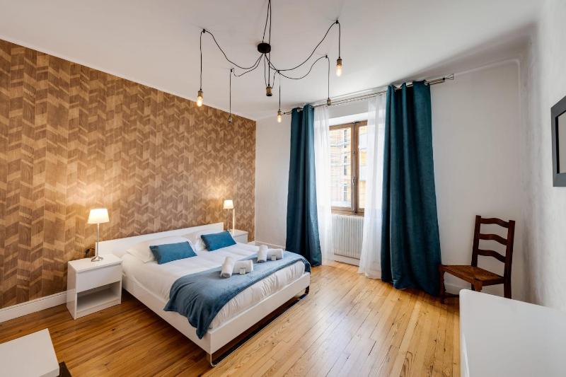 Les Capucins - 3 bedroom apartment near the city - image 18