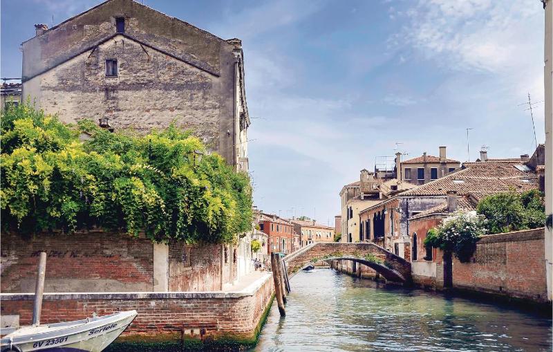 Two-Bedroom Apartment image 3