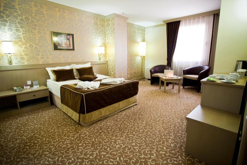 Suite image 3