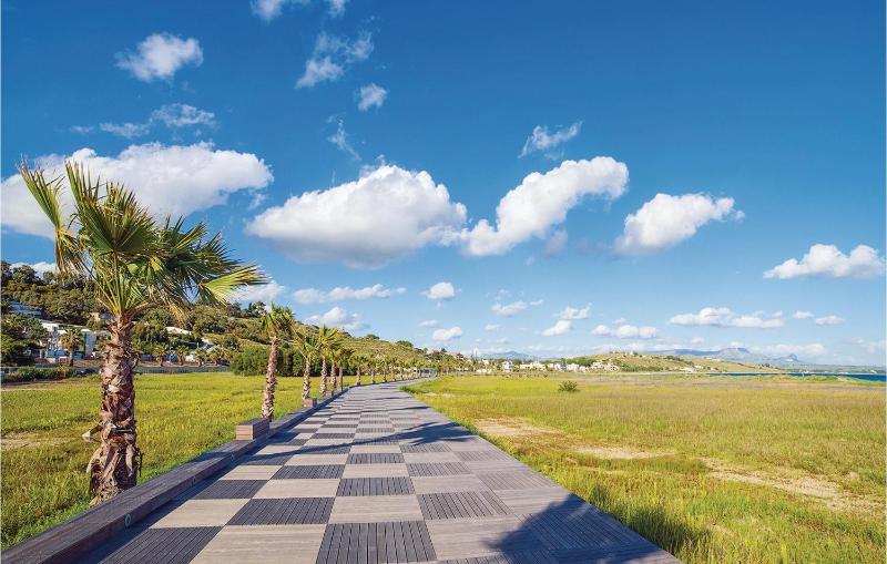 Four-Bedroom Holiday Home image 2