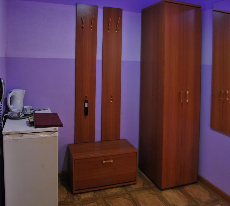 Standard Twin Room image 3