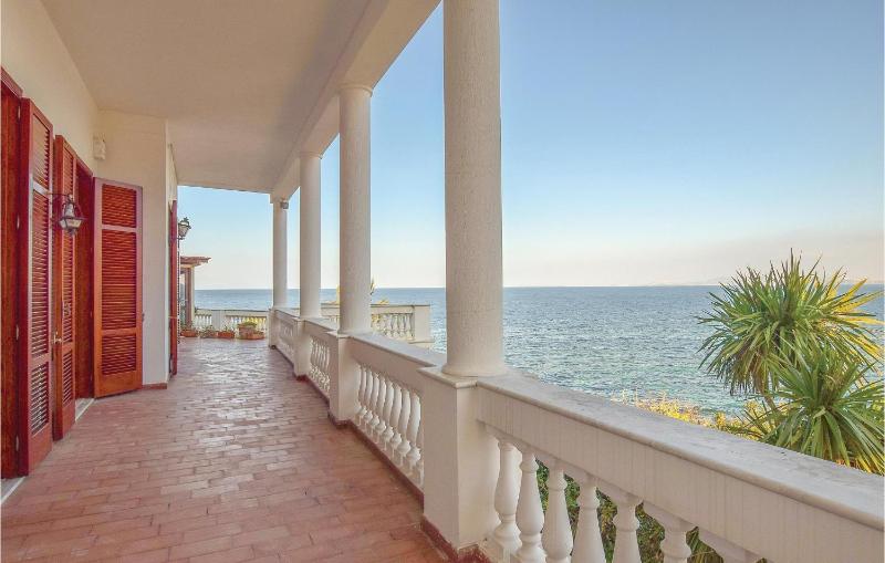 Cozy Home In Lacco Ameno Ischia Na - image 19