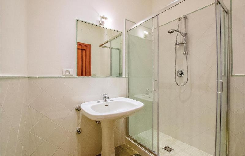 Cozy Home In Lacco Ameno Ischia Na - image 9