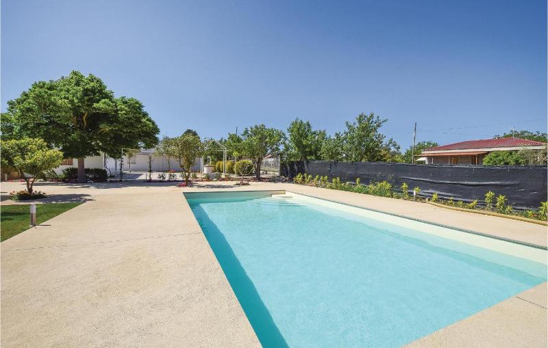 Five-Bedroom Holiday Home image 1