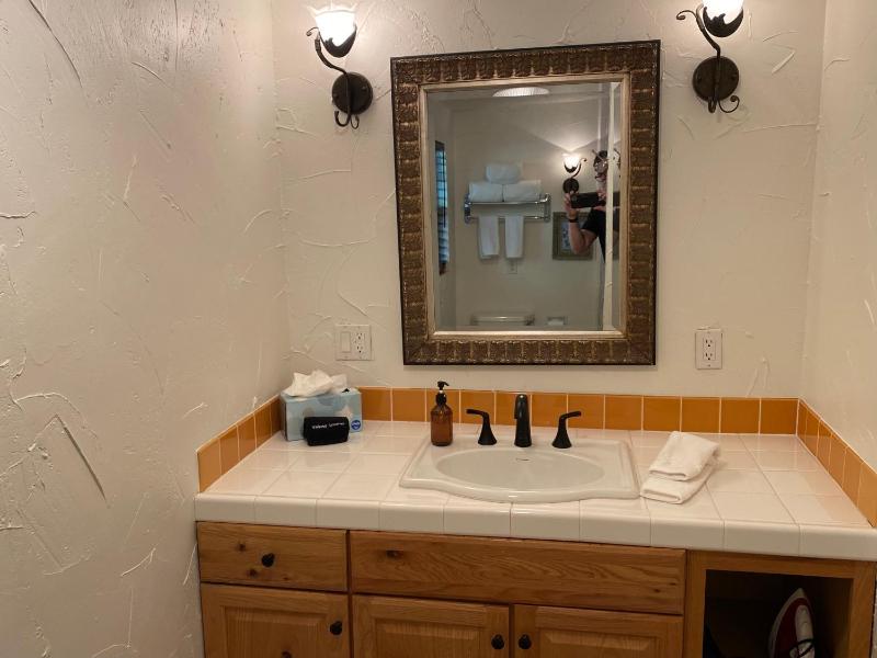Old Ranch Inn - Adults Only 21 & Up - image 4