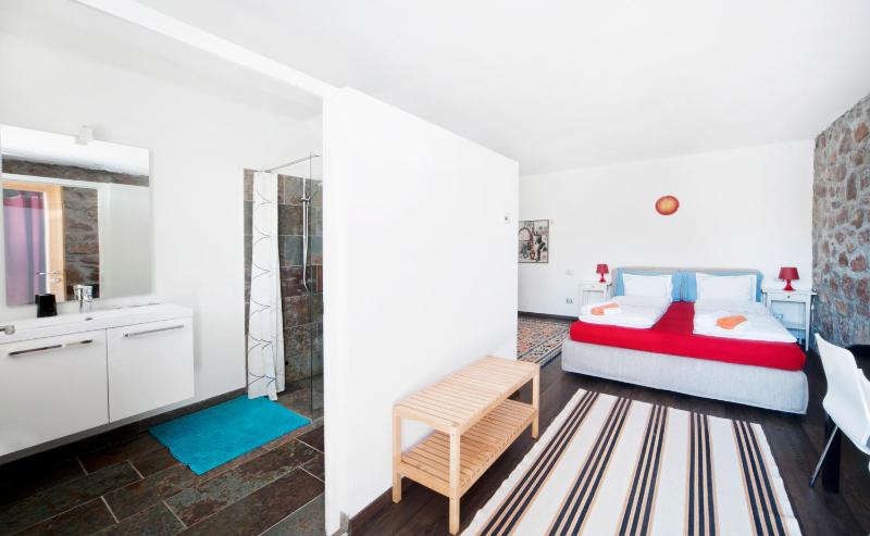 Double Room image 2