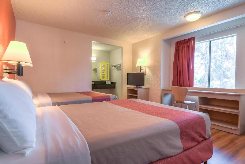 Double Room - Disability Access image 1