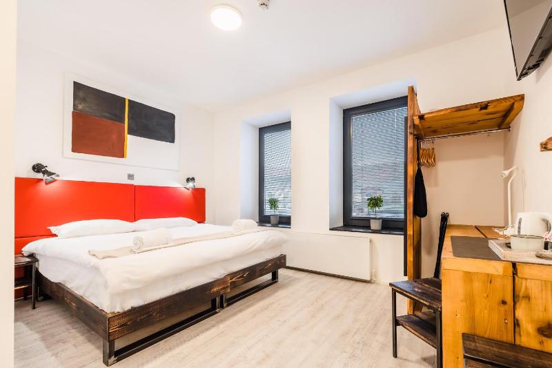 Deluxe Double Room image 3