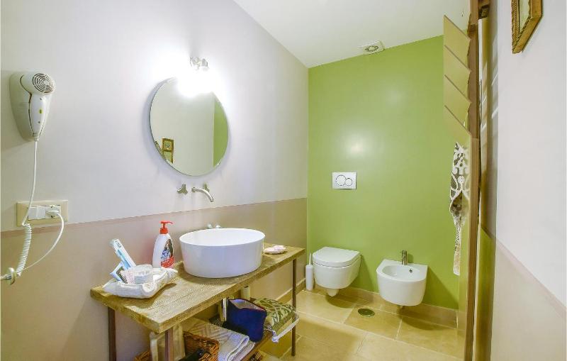 Cozy Apartment In Massa Lubrense - image 8