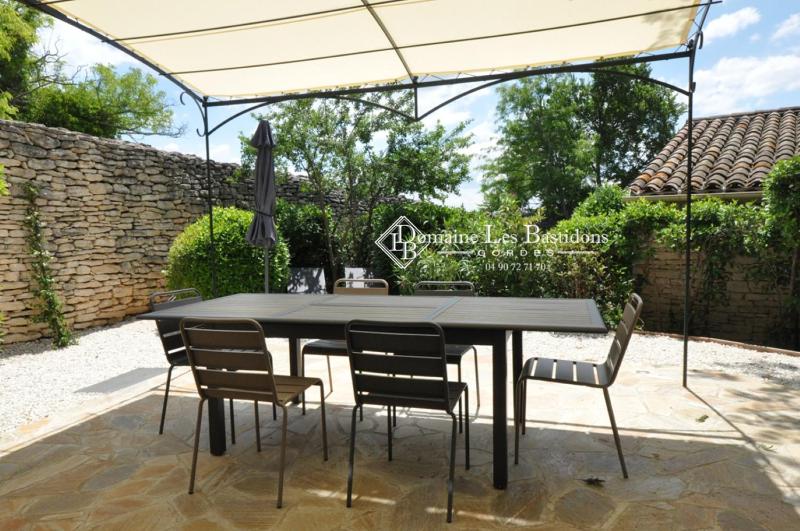 Two-Bedroom House with Balcony or Garden image 4