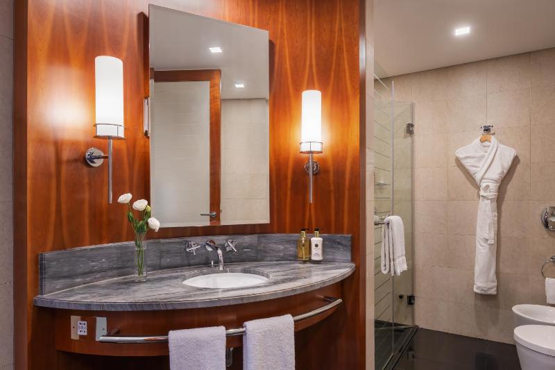Premier Deluxe Room with Direct Connectivity to Museum of The Future and Wild Wadi or beach access once during stays of three nights or more image 4