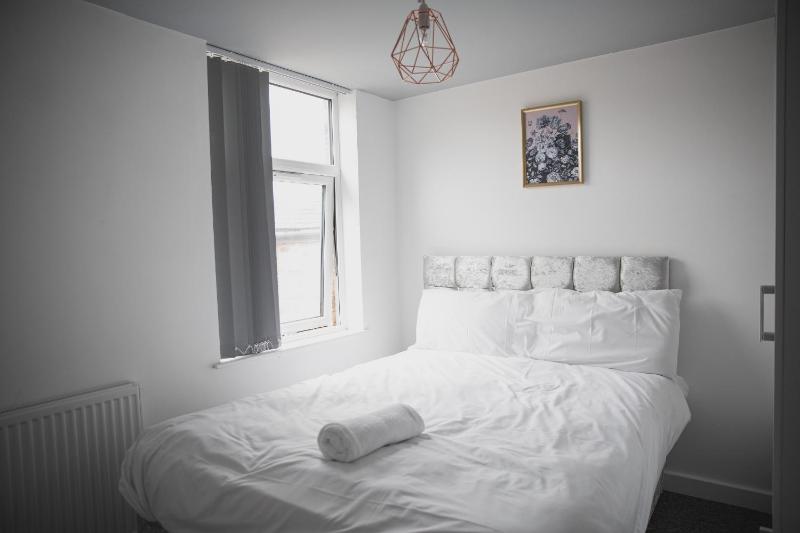 Leicester House Images