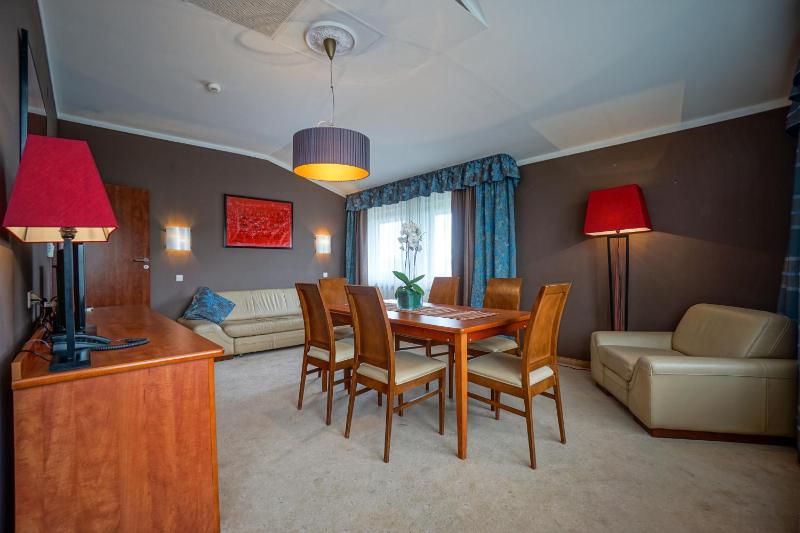 Apartment image 2