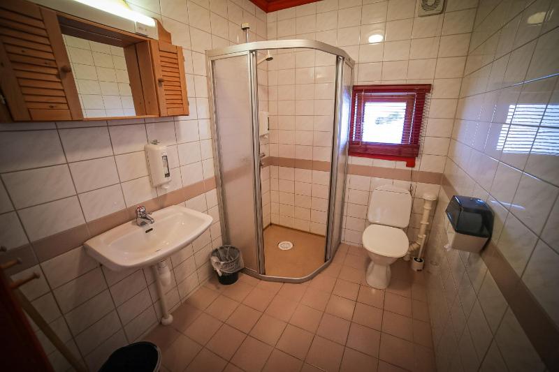 One-Bedroom Cottage image 2