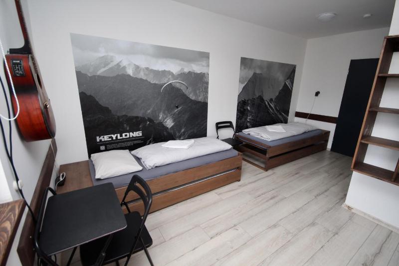 Family Room image 4