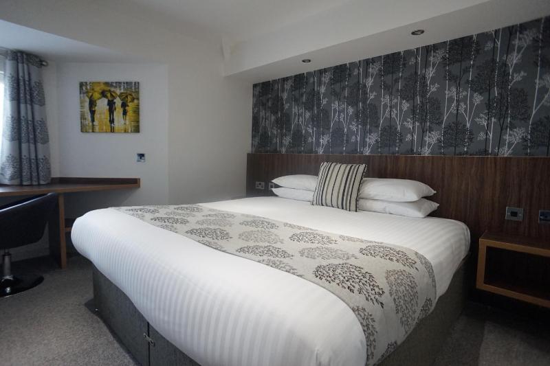 King Room image 3