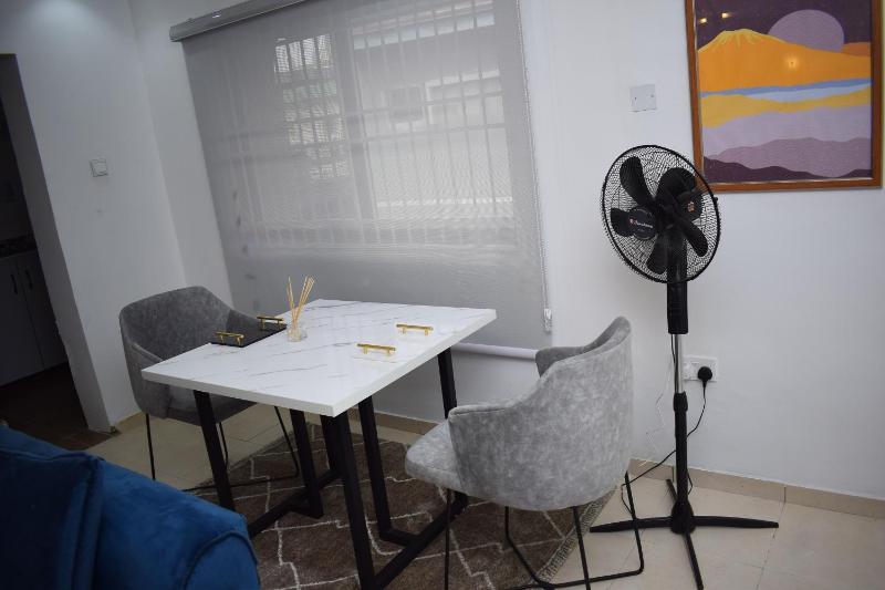 Luxury Apartments - image 8