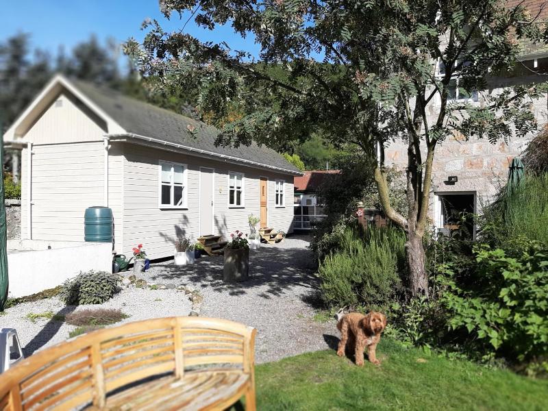 One-Bedroom House image 4