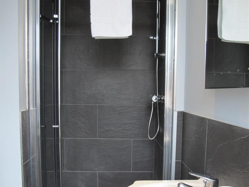 Single Room image 1