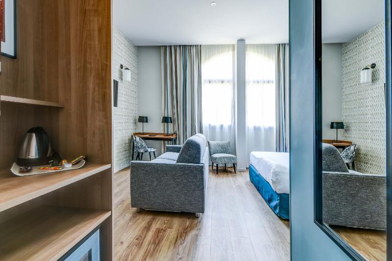 Hôtel Jules Verne Biarritz - image 35