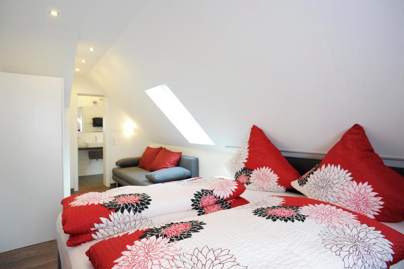 Two-Bedroom House image 2