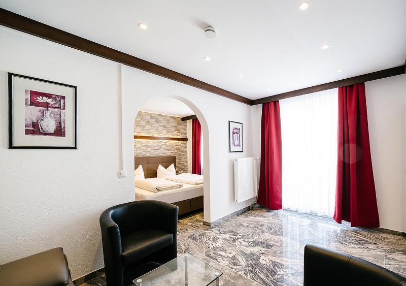 Deluxe Double Room with Balcony image 1