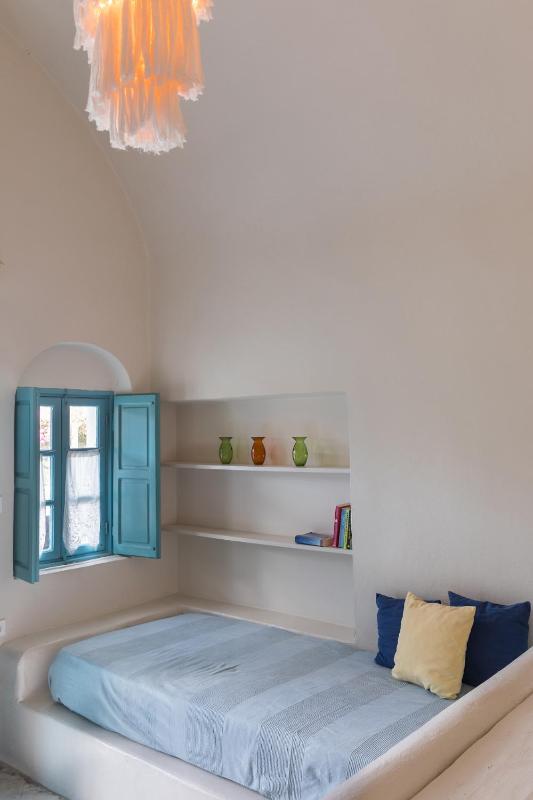 Deluxe Double Room (2 Adults + 1 Child) image 4