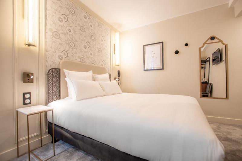 Business Room image 2