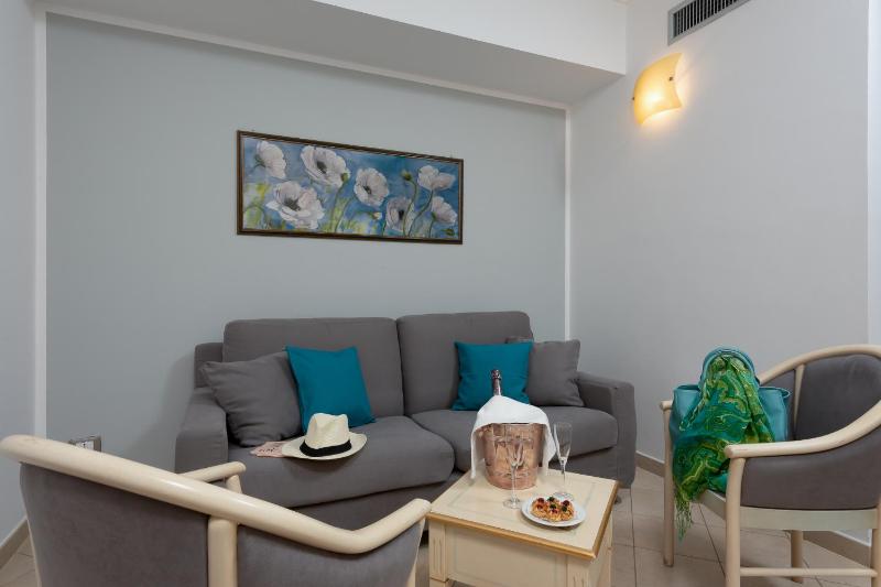 Helios Hotel - image 10
