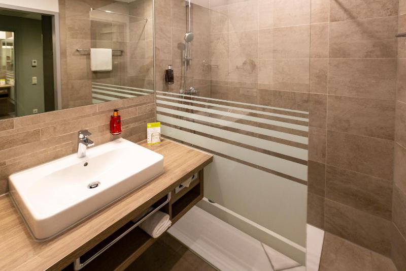 Comfort Double or Twin Room image 4
