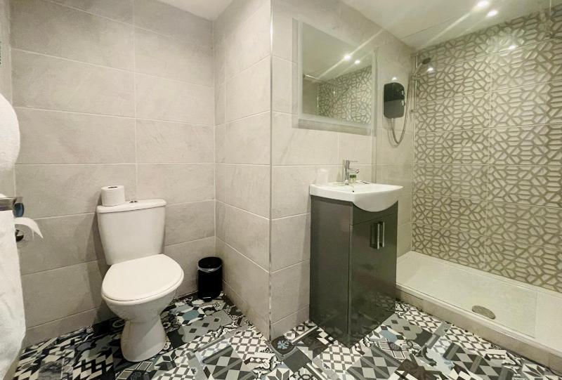 Double Room image 2