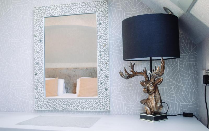 Deluxe Double Room with Sea View image 4