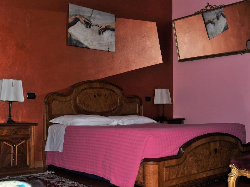 Superior Double Room image 1