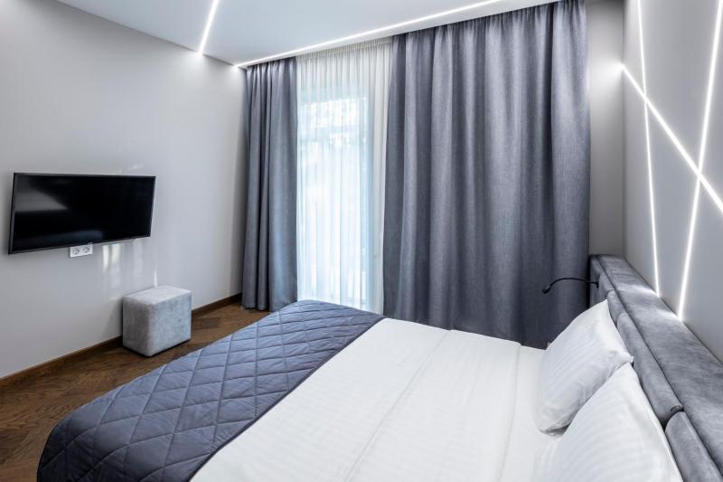 Superior Double Room image 3
