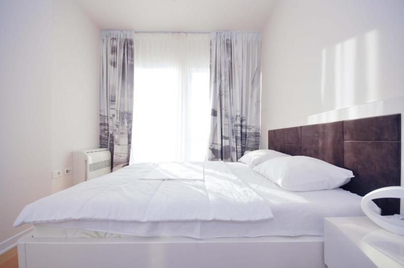 Superior Apartment image 4