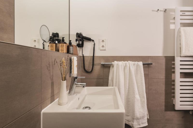 Candlewood Suites Berlin Charlottenburg by IHG - image 10