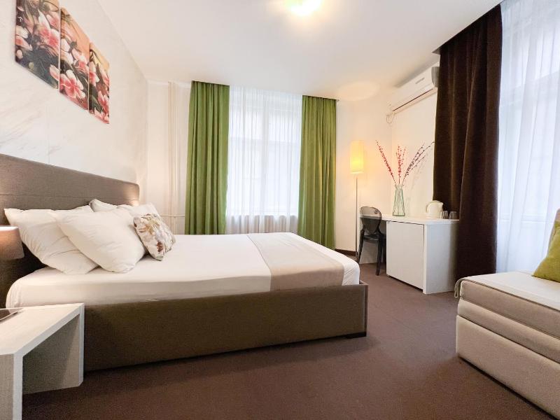 Triple Room image 3