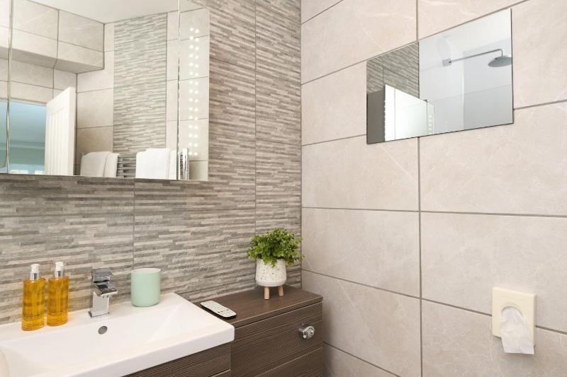 Superior Double or Twin Room with Garden View image 2