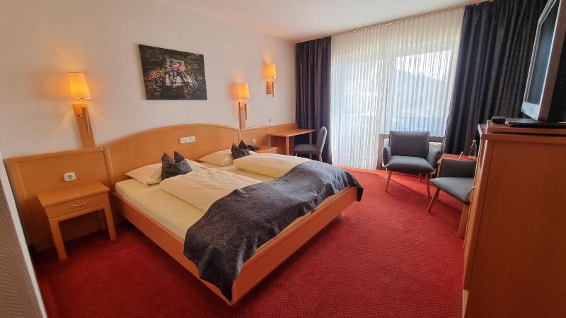 Standard Double Room (dogs allowed) image 2